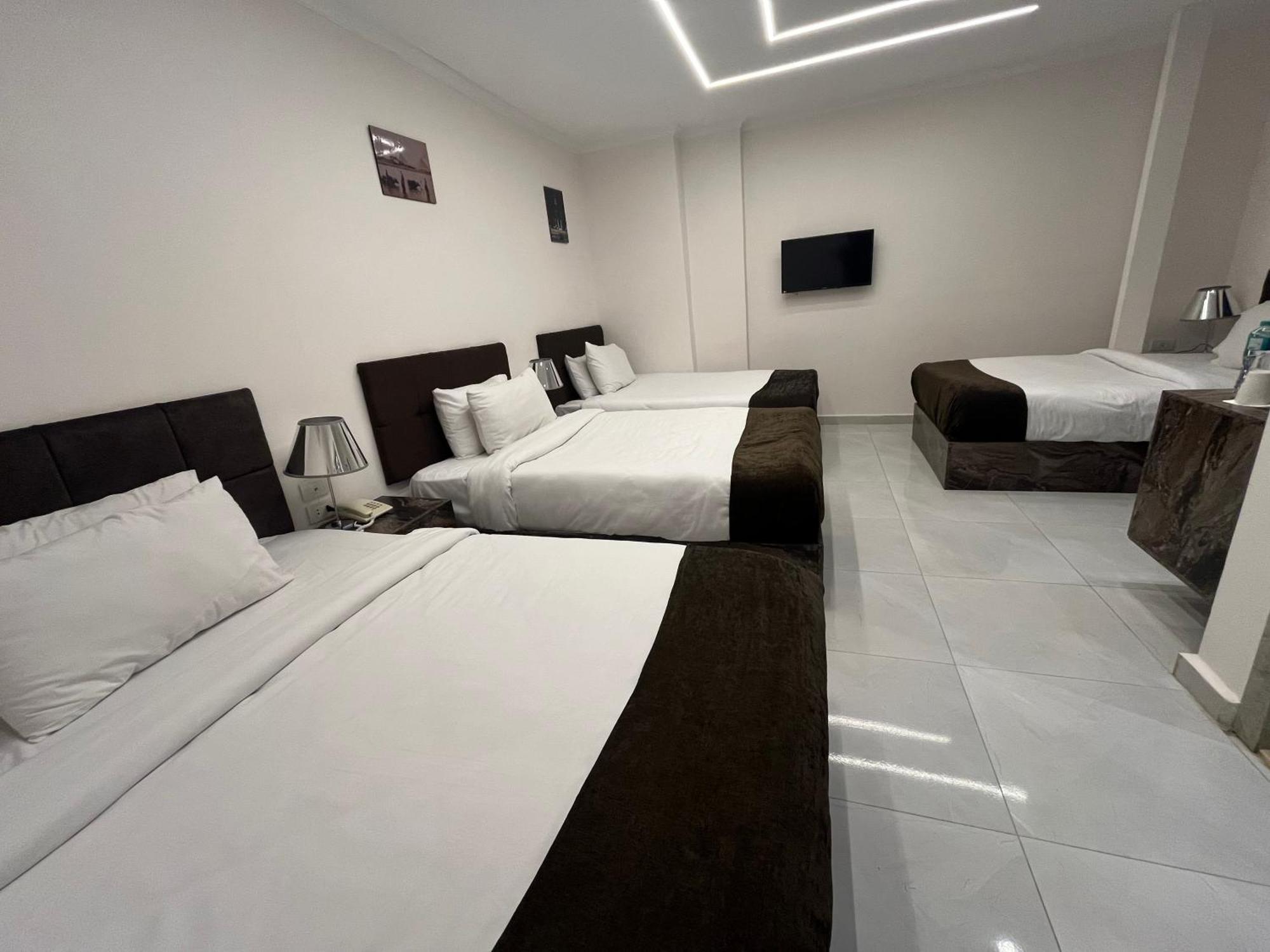 Shadow Pyramids Suites And Jacuzzi Kafret el-Gabal エクステリア 写真