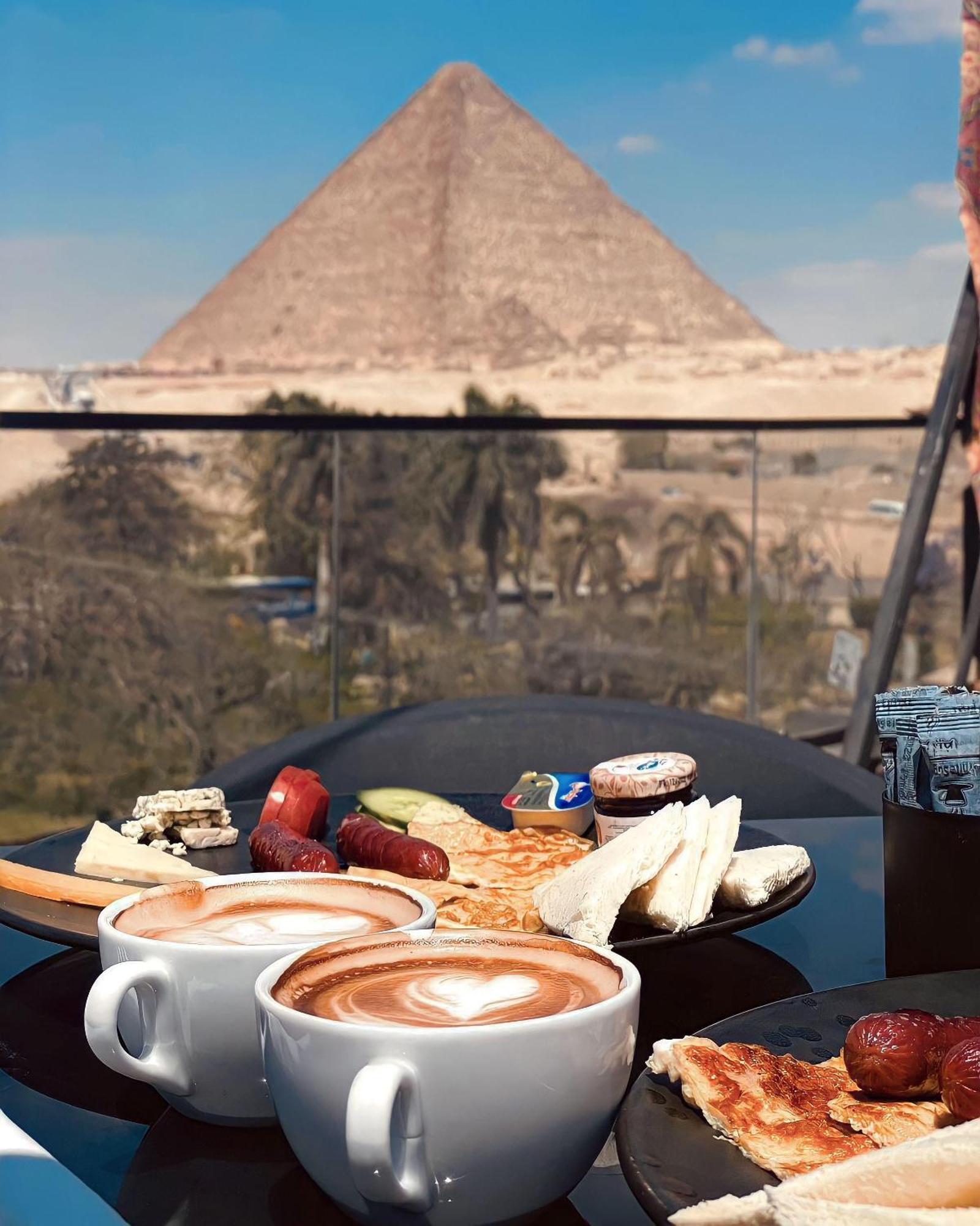 Shadow Pyramids Suites And Jacuzzi Kafret el-Gabal エクステリア 写真