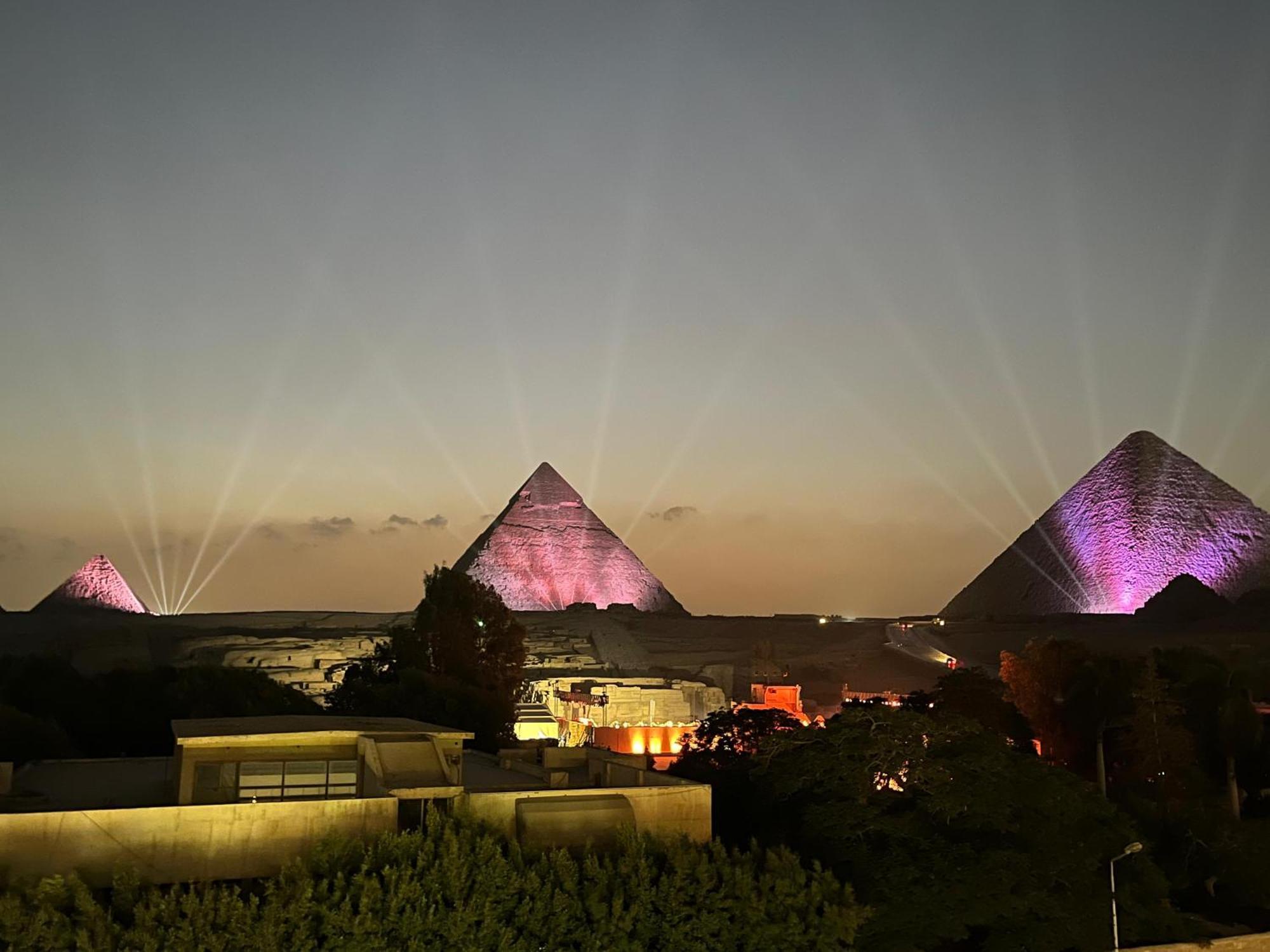 Shadow Pyramids Suites And Jacuzzi Kafret el-Gabal エクステリア 写真