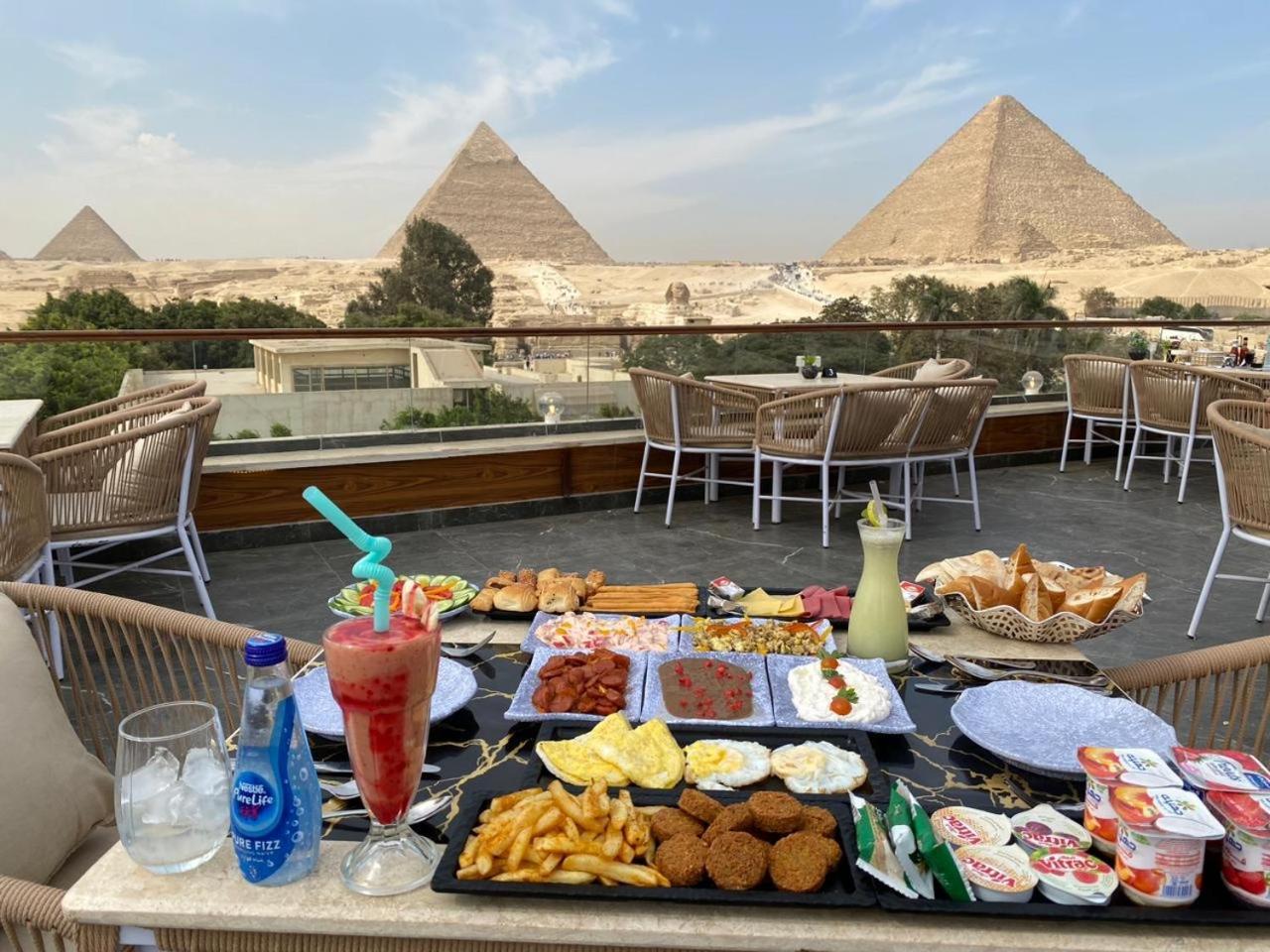 Shadow Pyramids Suites And Jacuzzi Kafret el-Gabal エクステリア 写真